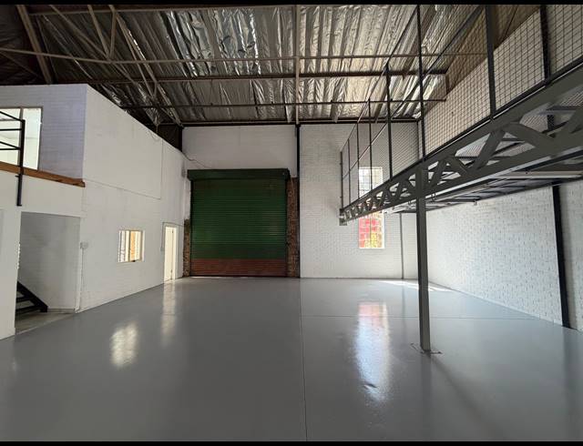 299M² WAREHOUSE TO LET IN HALFWAY HOUSE